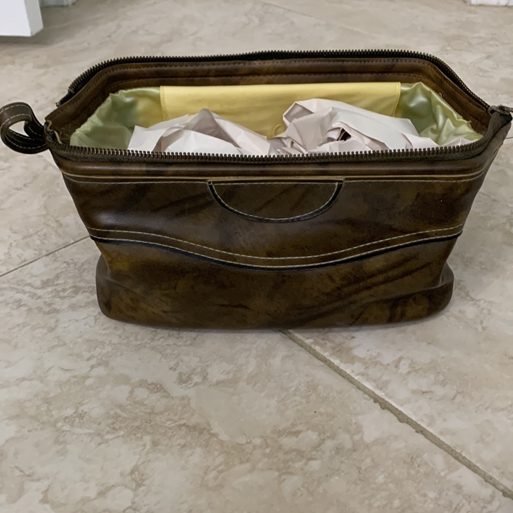 Men’s Toiletry Bag
